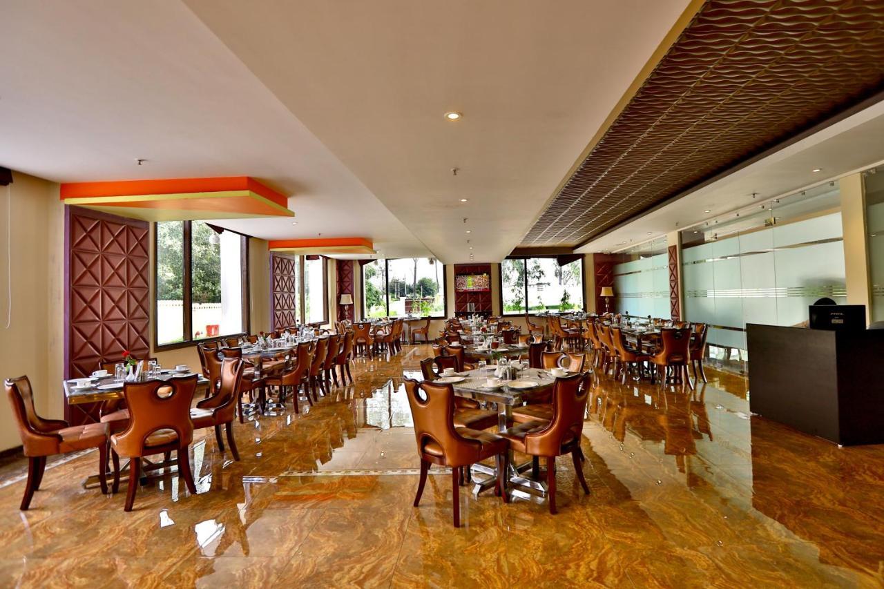 Regenta Resort Bharatpur, Fatehpur Sikri Road Eksteriør billede